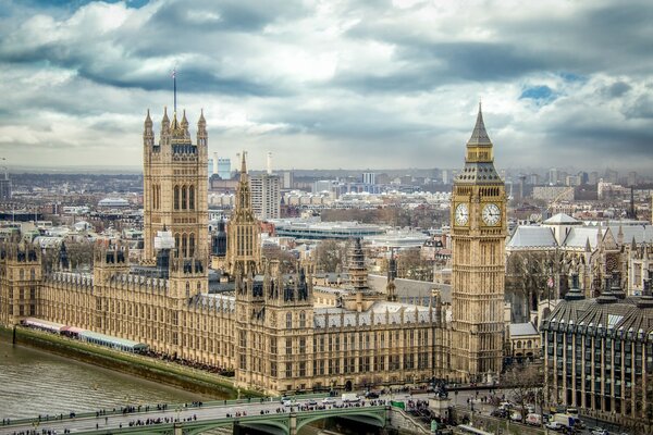 Great Britain. View of a huge city