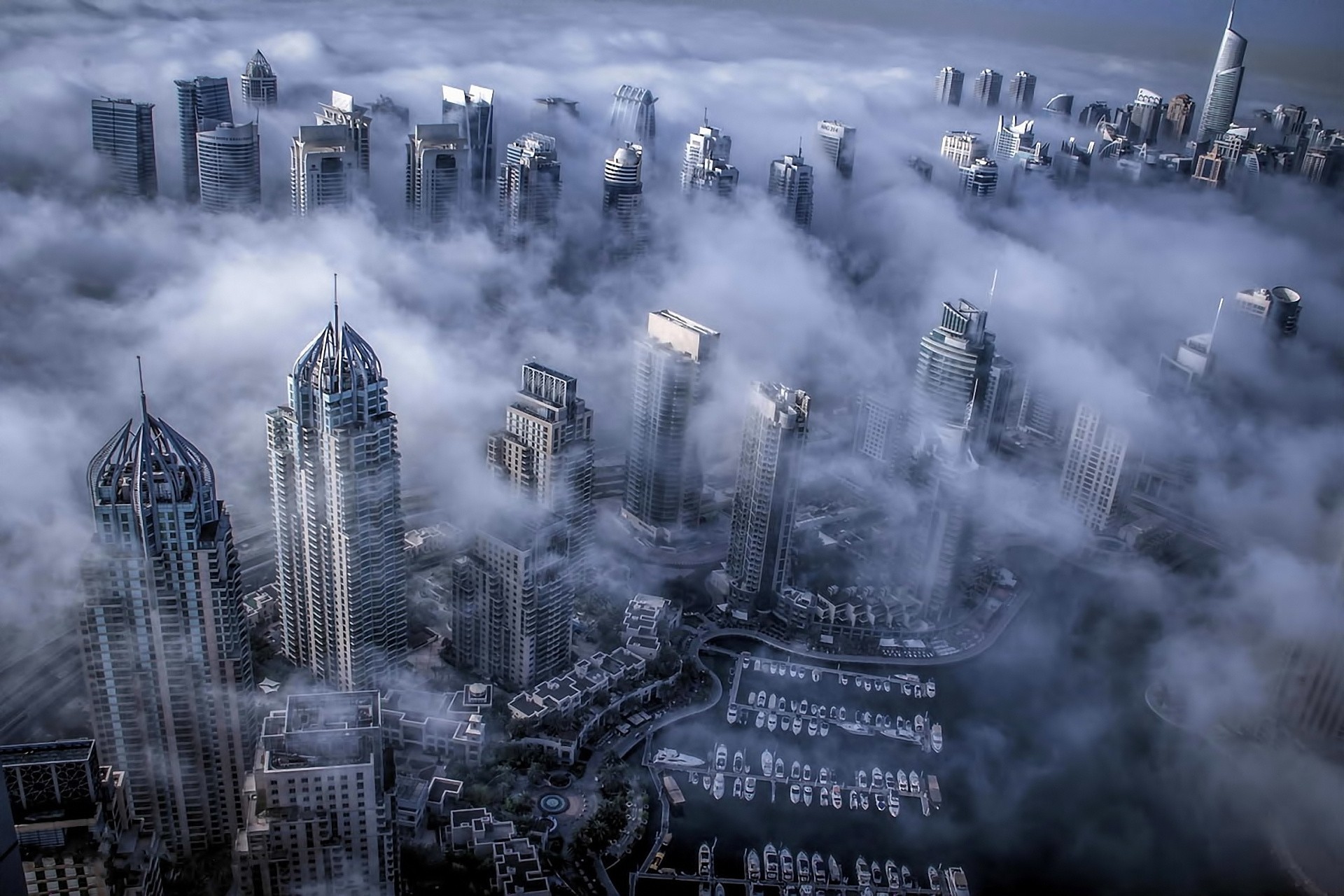 vereinigte arabische emirate nebel wolkenkratzer dubai