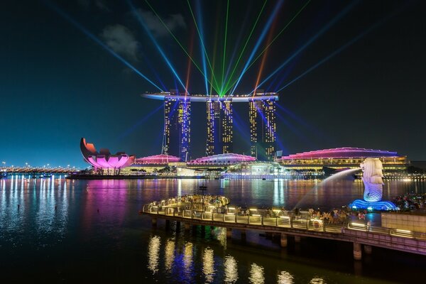 Spettacolo laser con luci a Singapore