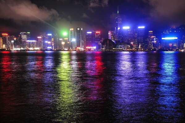 Fotos de Hong Kong en las luces de la noche