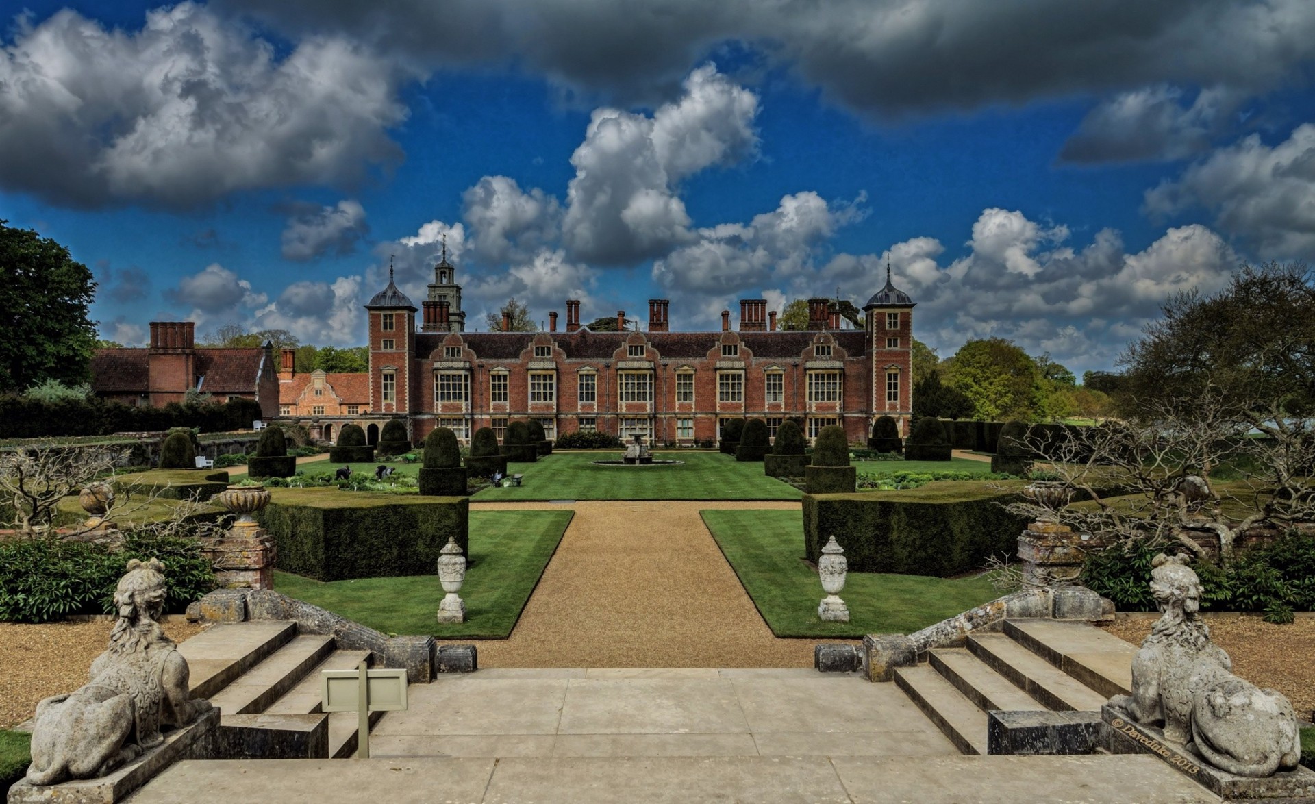 estatuas inglaterra norfolk esfinges parque