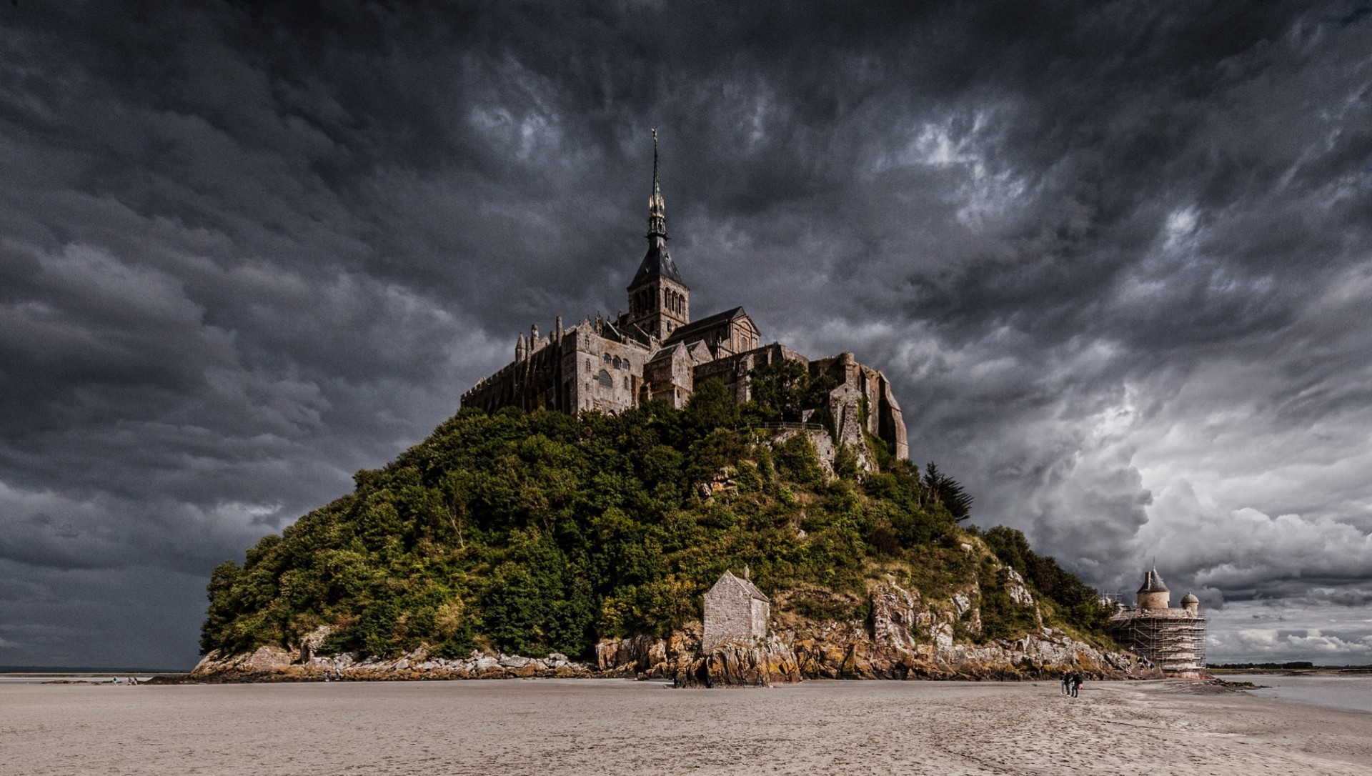 nuvole mont saint michel francia isola bassa marea abbazia cielo