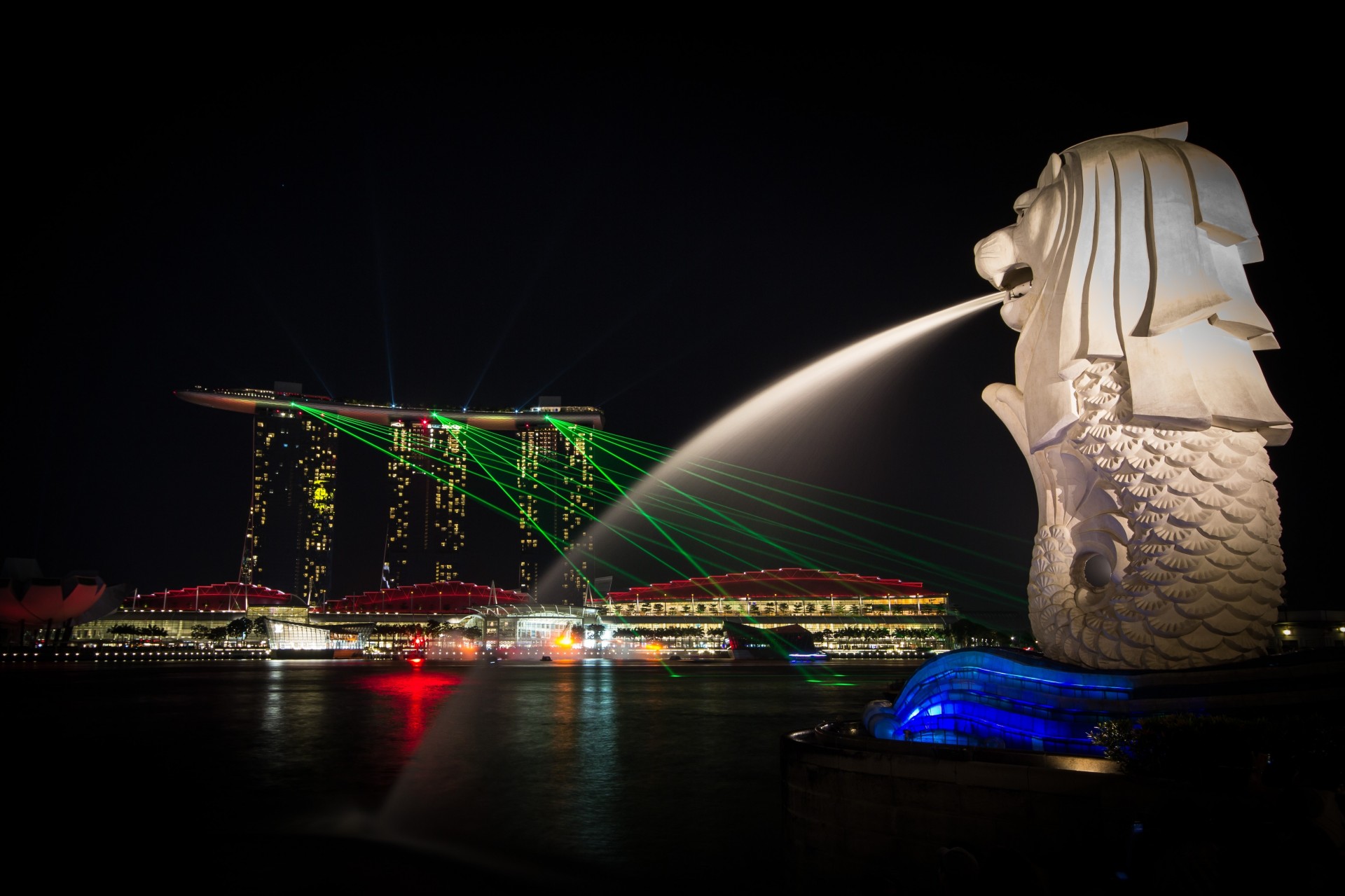 lights marina bay night singapore reflections laser show marina bay sands hotel