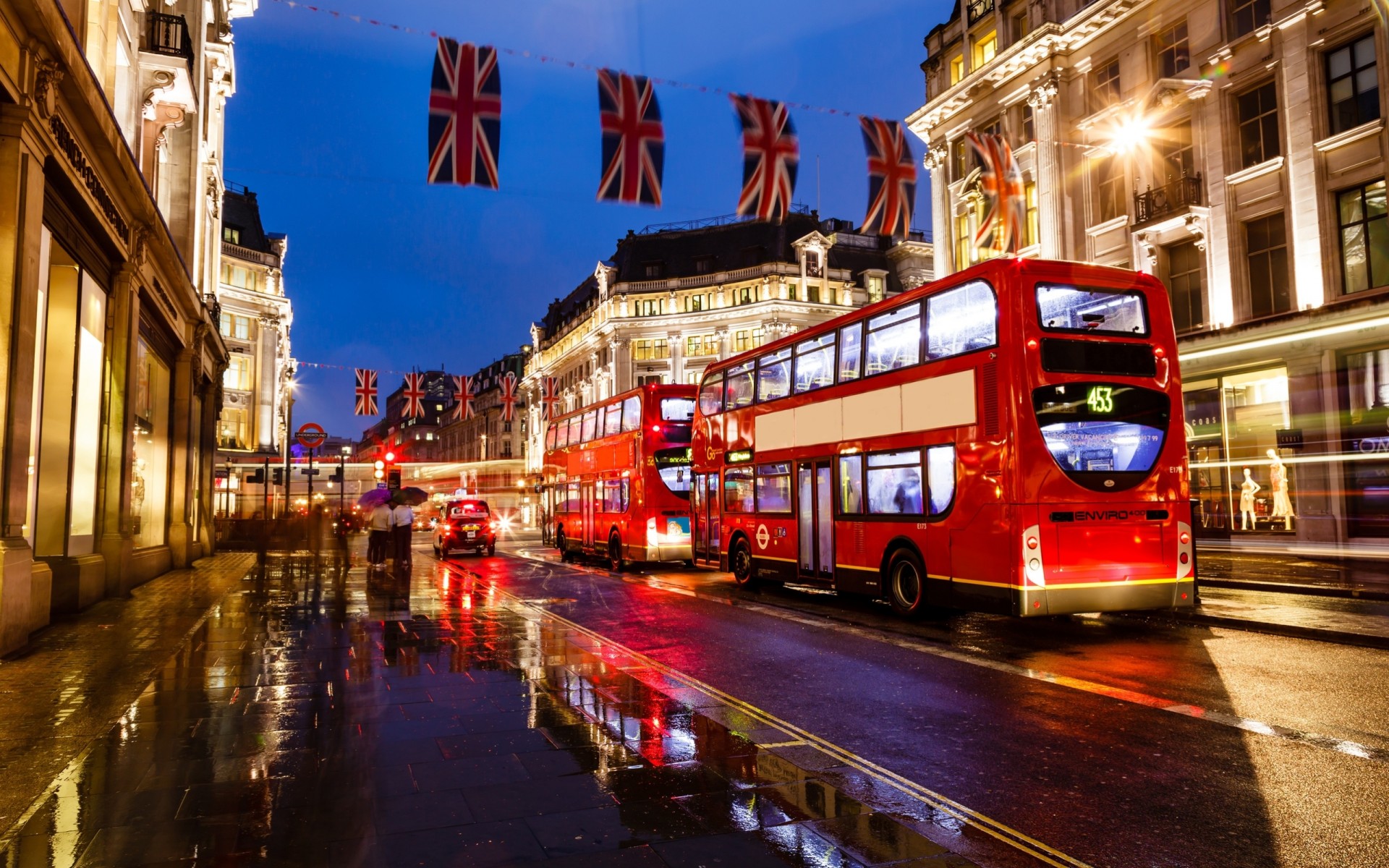 treet england bus night building london light