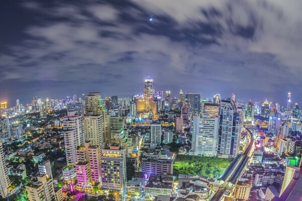 Bangkok miasto kolorowych świateł