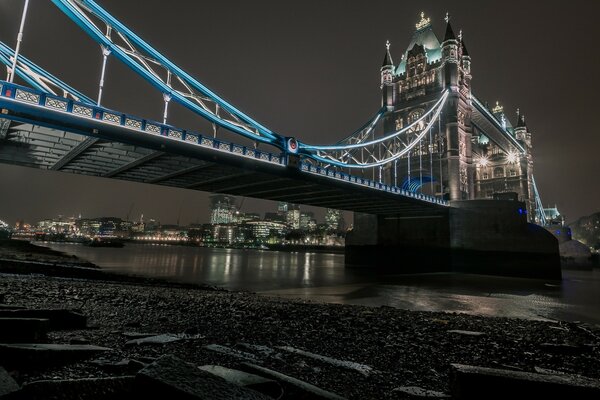 Night bridge in London across the river
