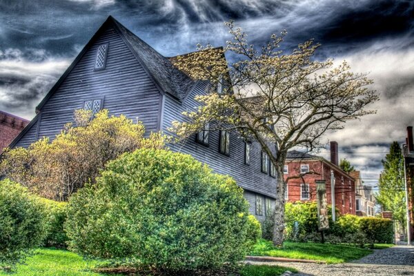 Gloomy sky over the house. Heavy clouds