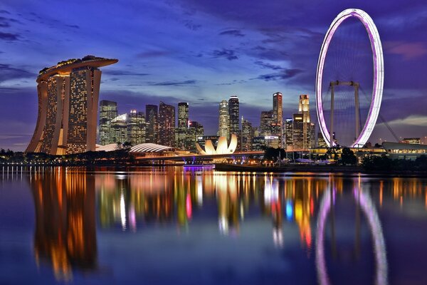 Ночной Сингапур marina bay sands и мегаполис