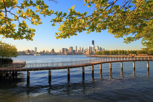 Le port de plaisance de la ville de New York Manhattan beauté à Dali