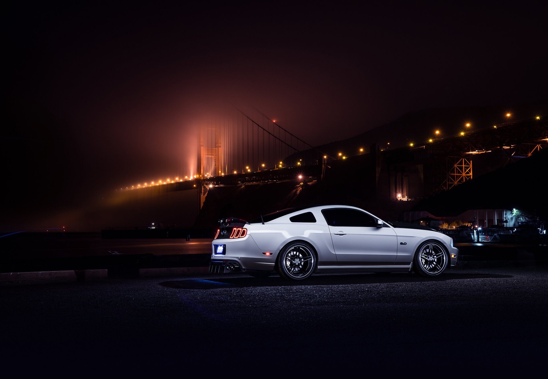 ford mustang aristo collection white muscle car nigth bridge rear smog