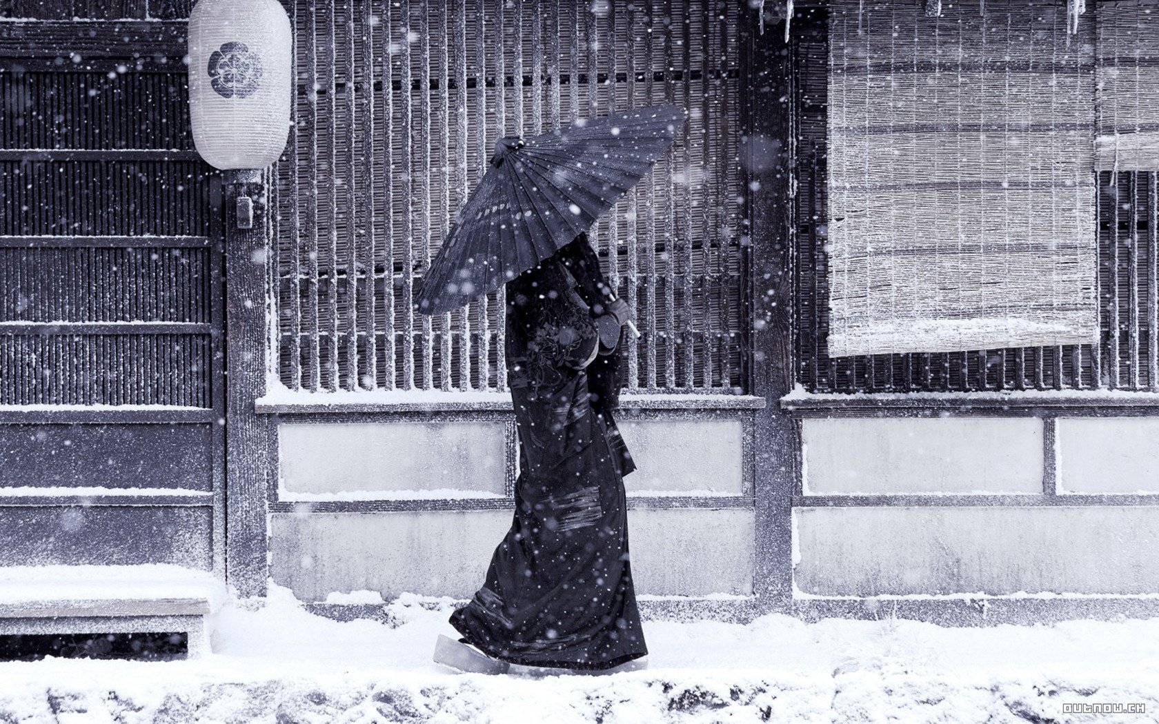 japón mujer paraguas nieve invierno niñas gris blanco y negro