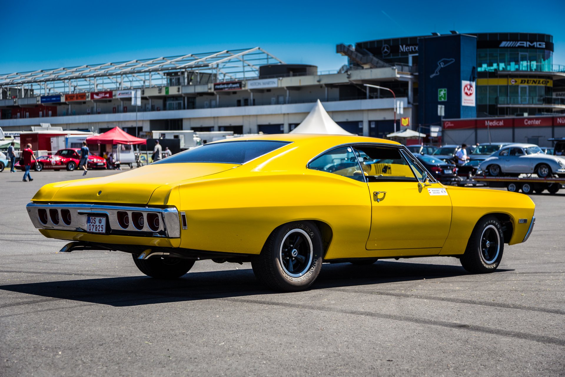 chevrolet caprice classique jaune