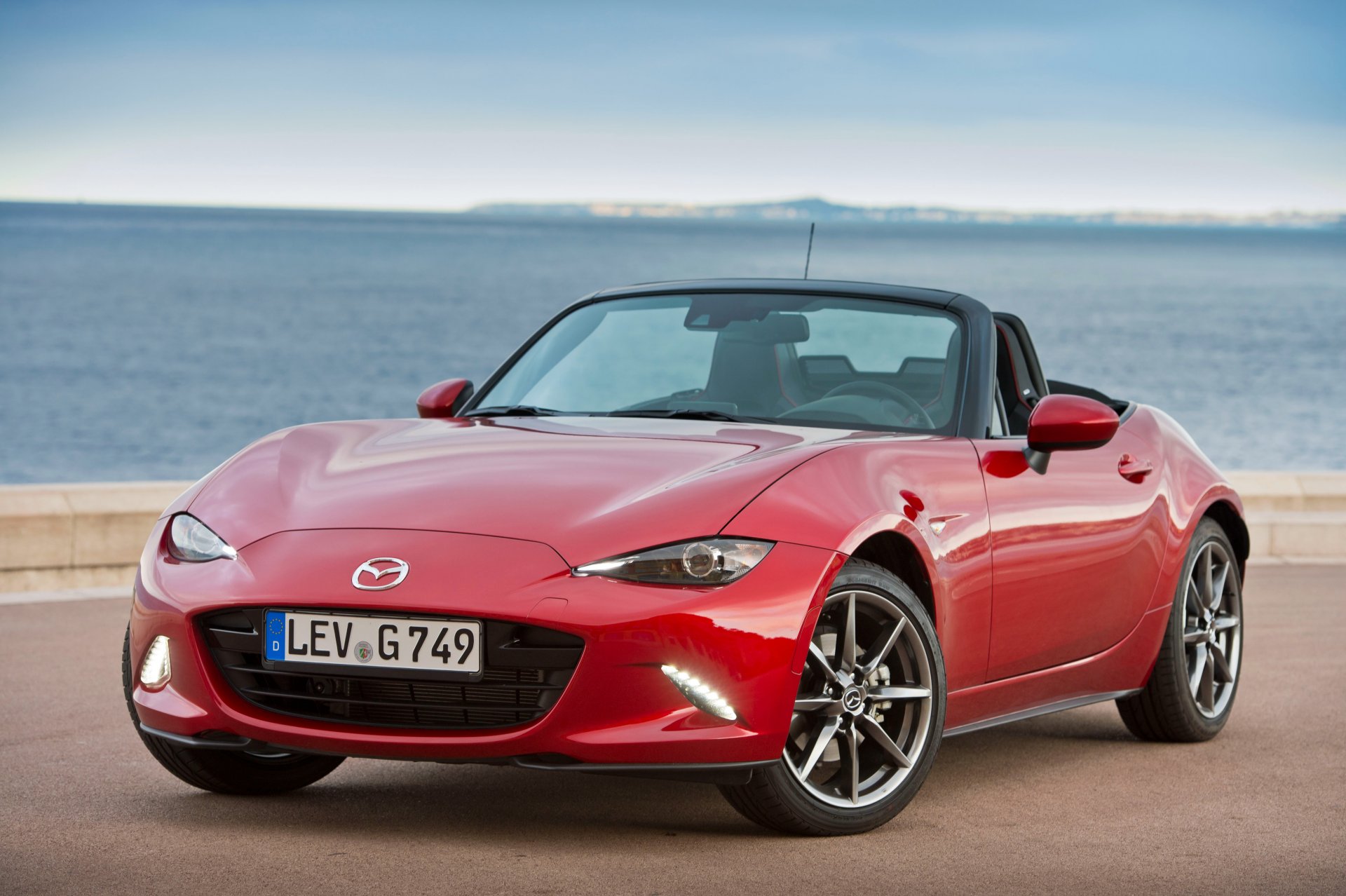 2015 mazda mx-5 miata usa-spec n. d. mazda