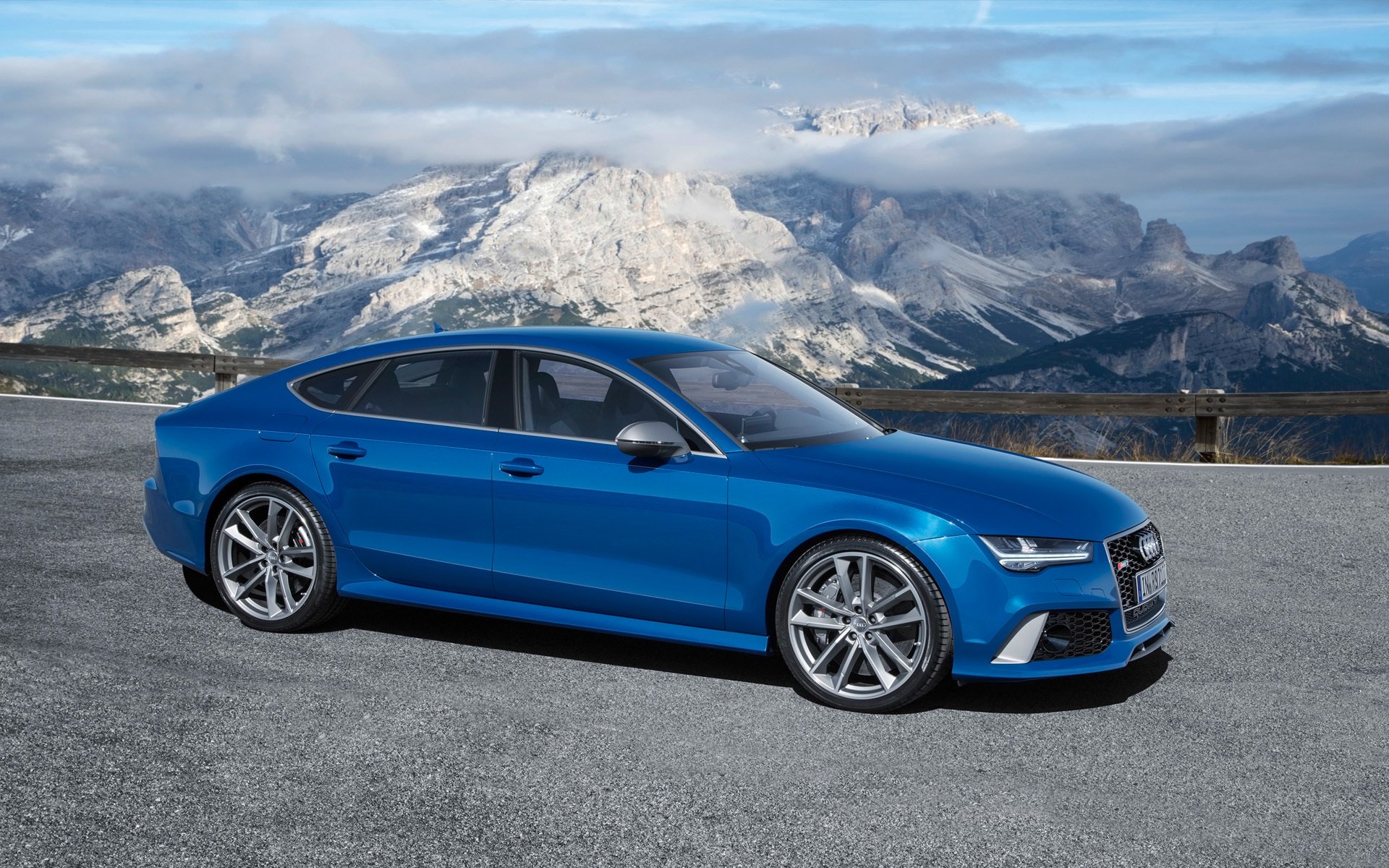 audi rs7 sportback leistung audi blau berge himmel hintergrund