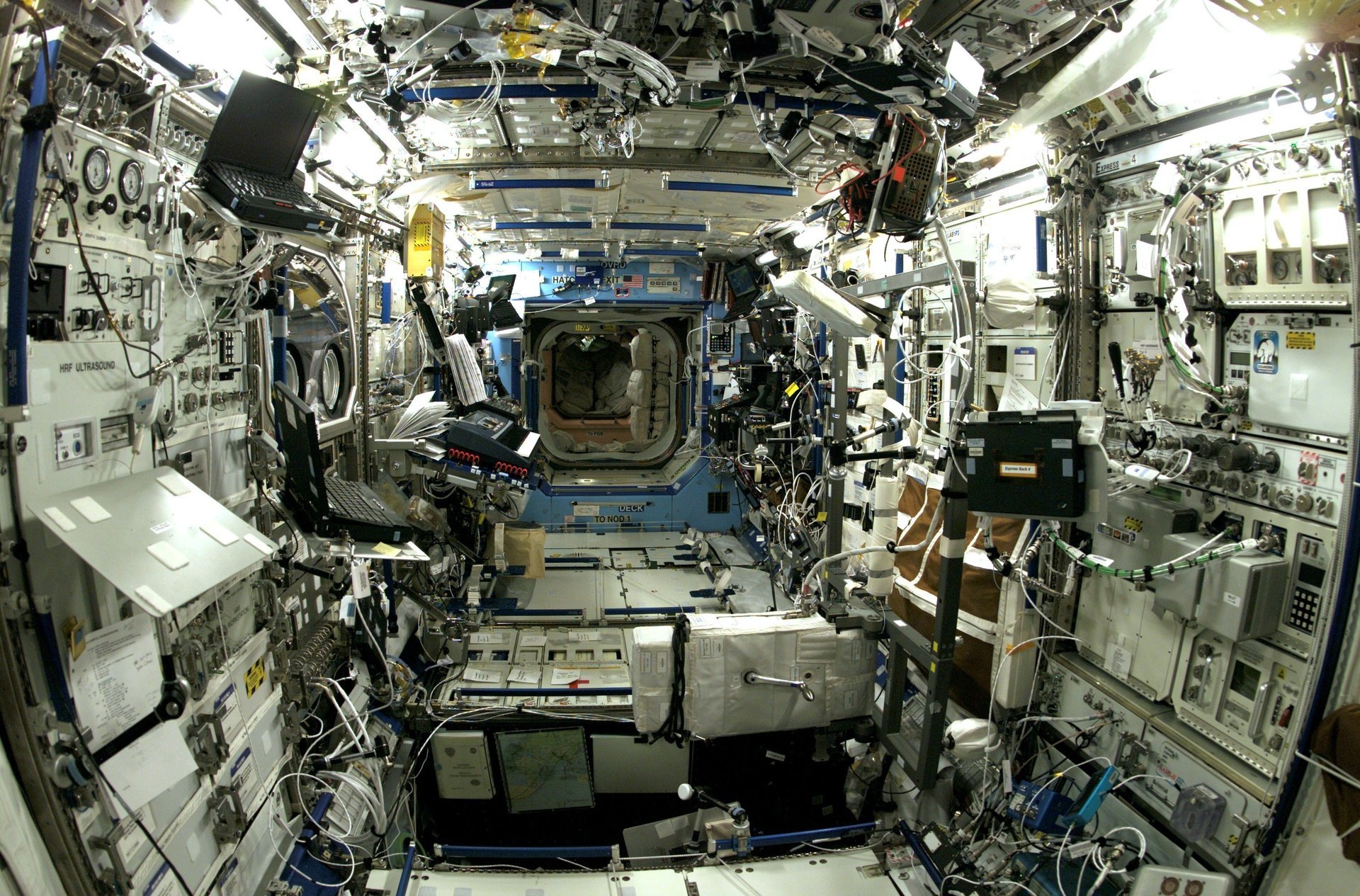 tation inside space weightlessne