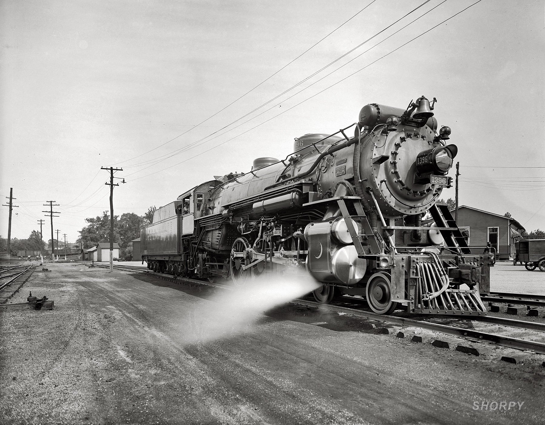 dampf ausstrahlen mig zug lokomotive anfang des jahrhunderts komposition transport geschwindigkeit straße foto pfosten hi-tech eisenbahntraktorsport