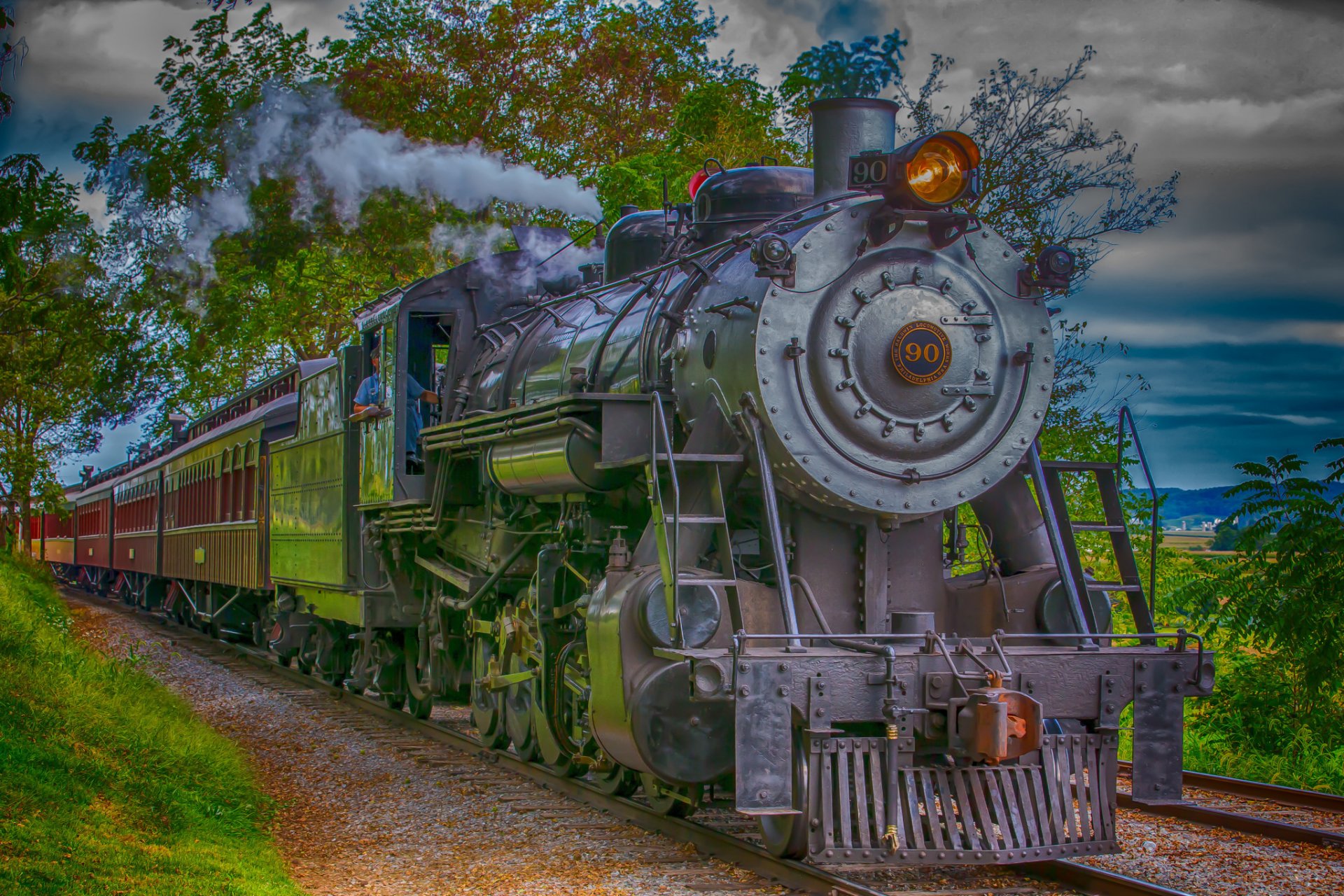 locomotive à vapeur rétro wagon composition arbres hdr