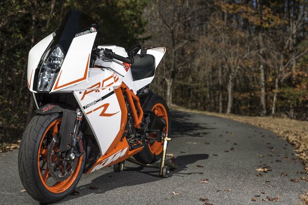 Sports bike in orange and white colors