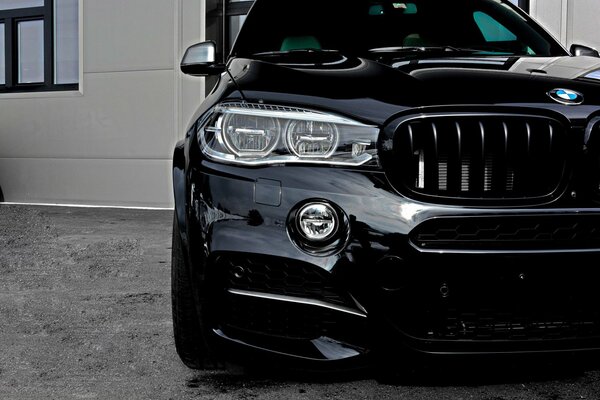 Schwarz getunter bmw x5 hamann