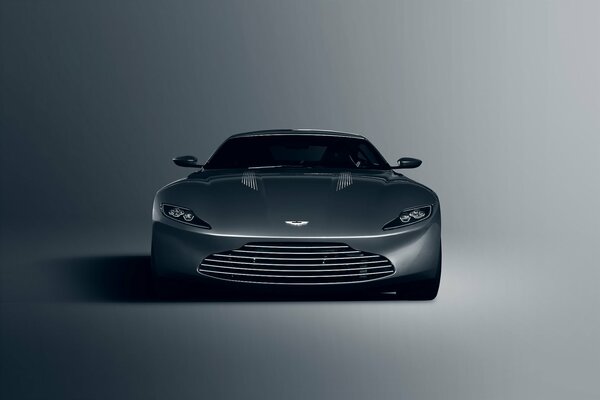 Vorderansicht eines silbernen Aston Martin