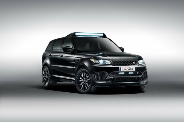 Beautiful sporty black range rover