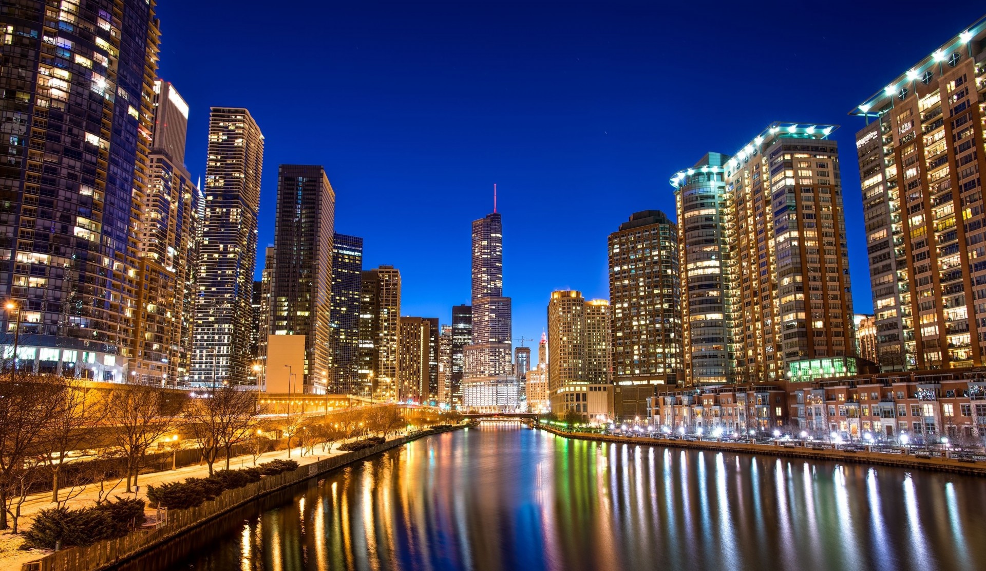 chicago fluss wolkenkratzer gebäude blendung nachtstadt promenade