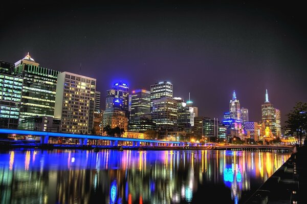 Ciudad nocturna de Melbourne
