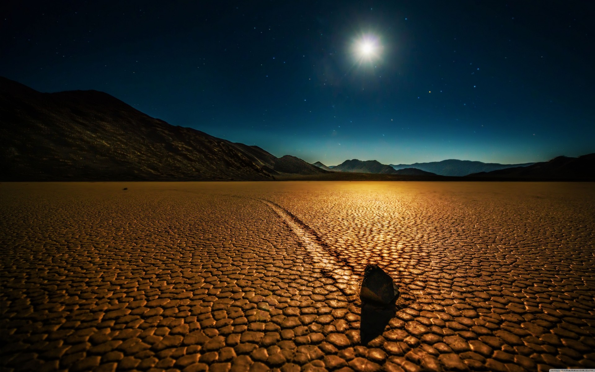 valley of death california rock desert