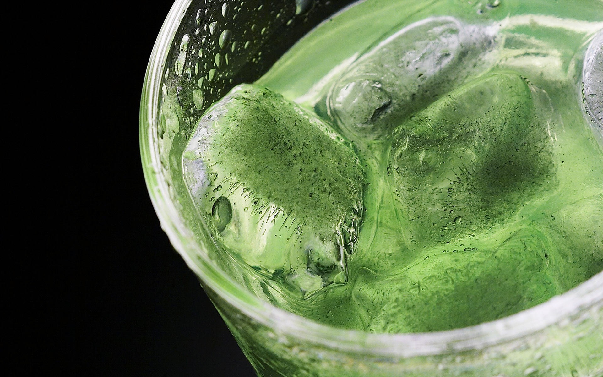 cocktail verre glace vert