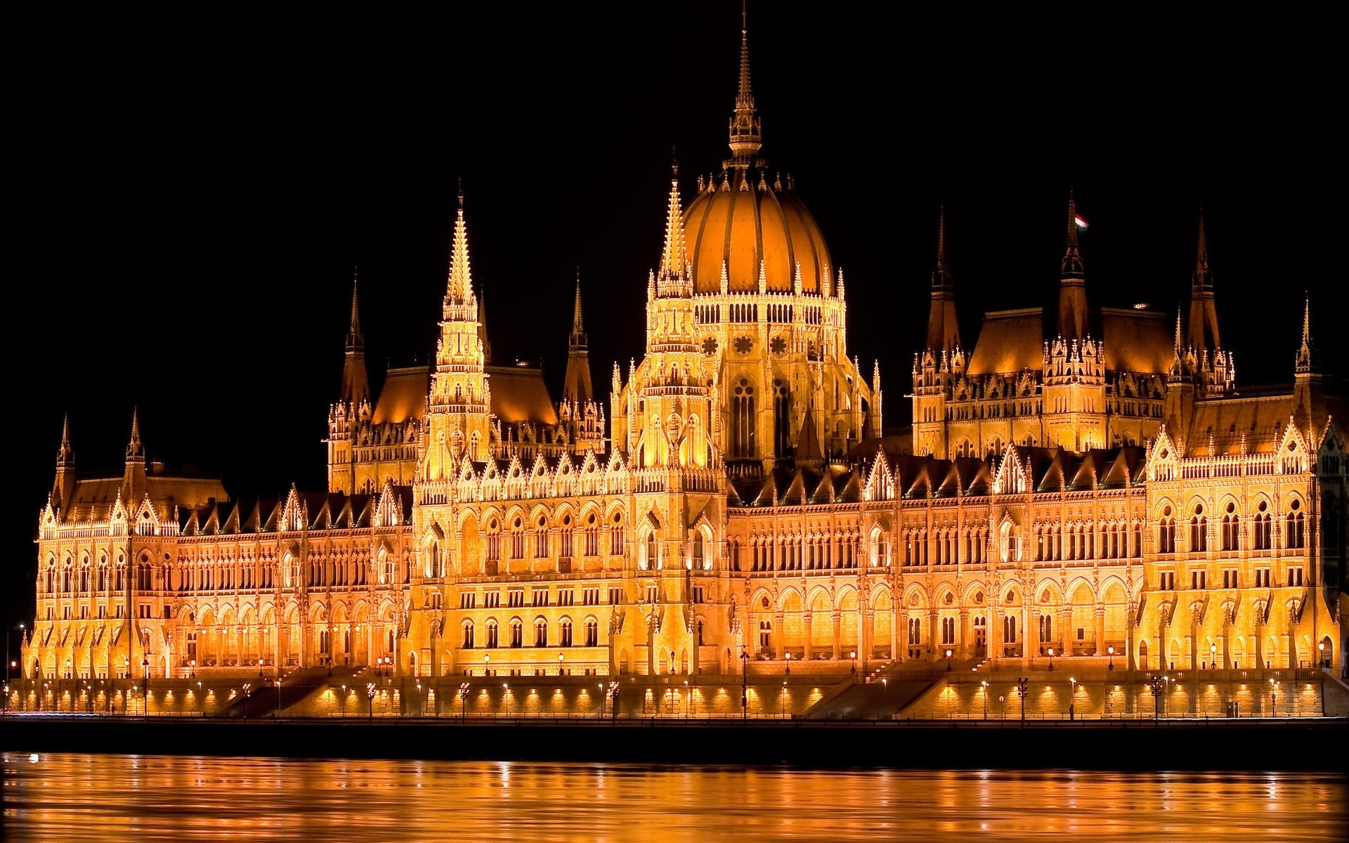 luci notte parlamento luce budapest ungheria capitale