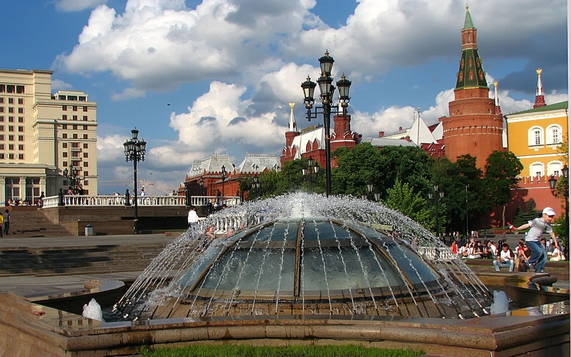 moscou fontaine eau nuage ville