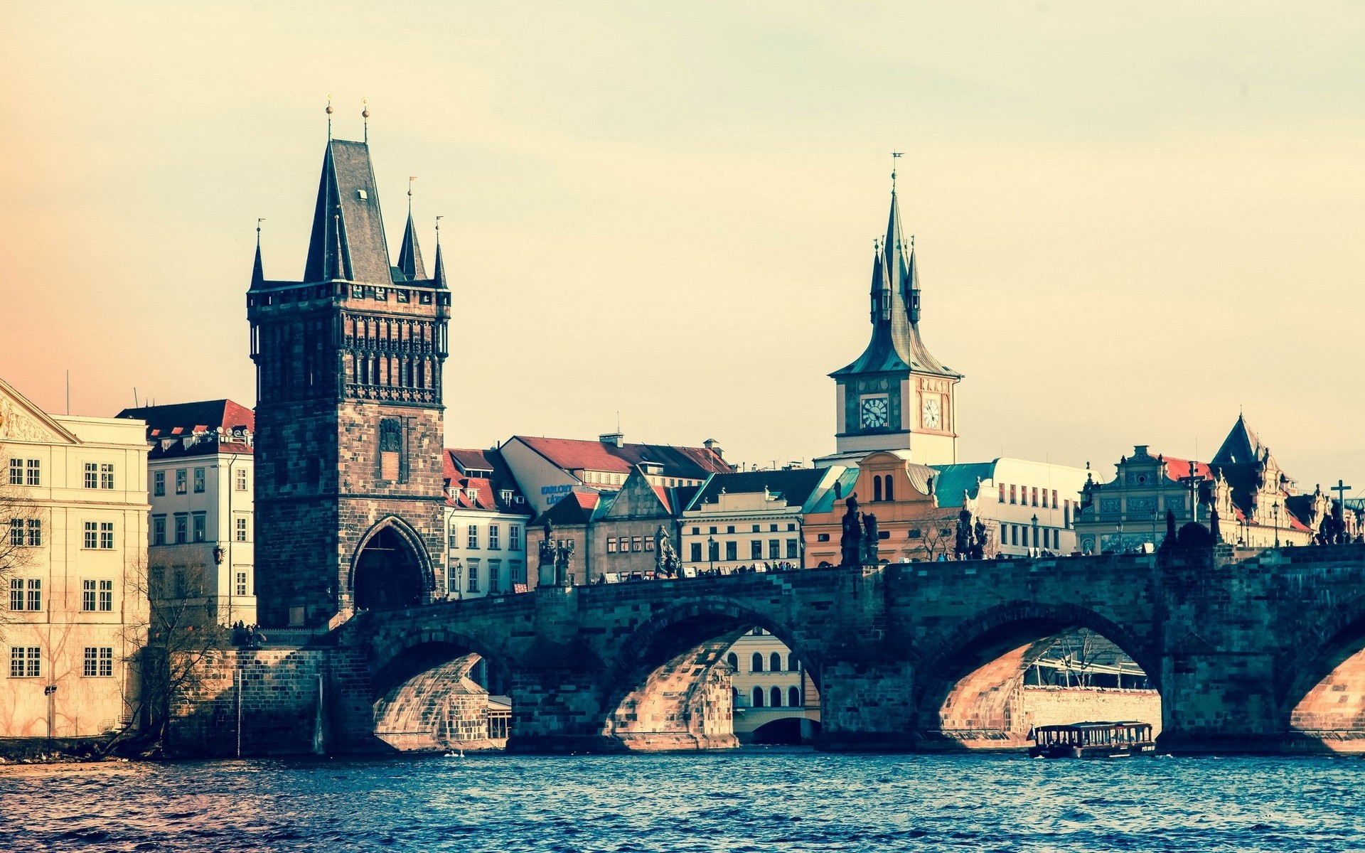 ponte repubblica ceca ponte carlo fiume praga