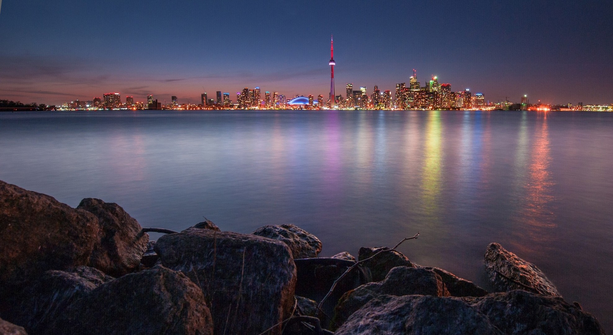 piedras luces noche reflexión lago ciudad toronto canadá