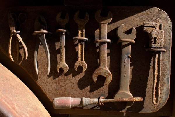 Tools forgotten in an unnecessary garage