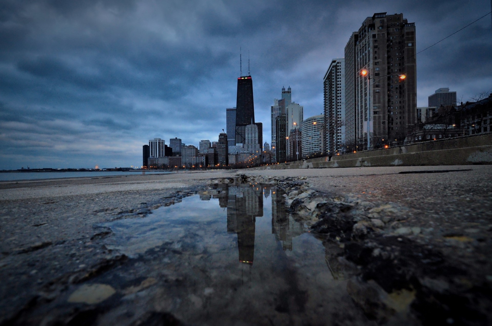 chicago piscine arbres gratte-ciel nuit bâtiment amérique usa promenade