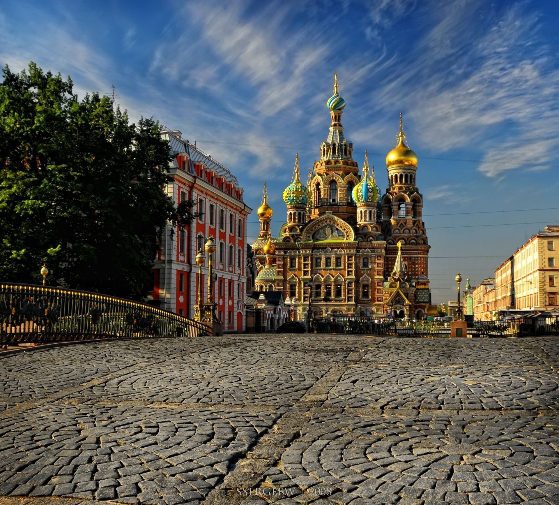 st. petersburg serg-sergeew auf blut gerettet