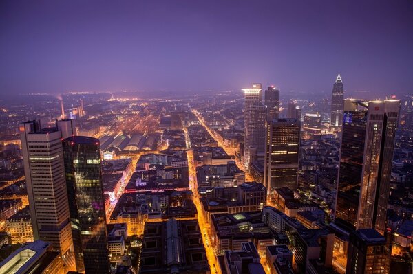 Vista de la Alemania nocturna desde las alturas