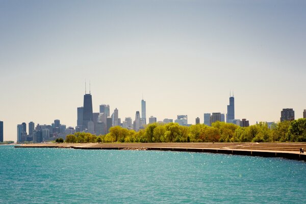 Budynki Chicago nad oceanem