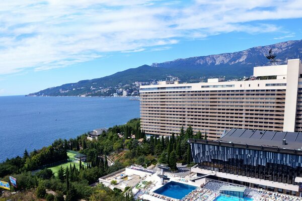 Mare e sanatorio di Yalta