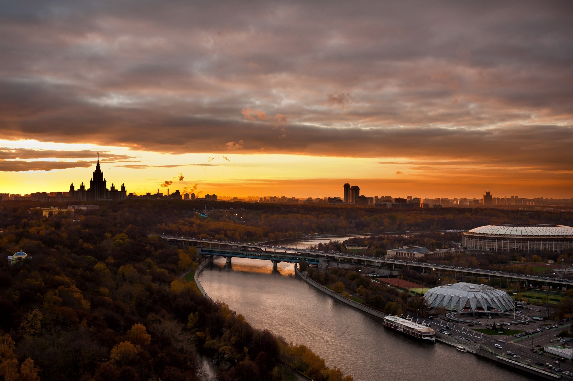 town river bridge the kremlin moscow landscape olympic