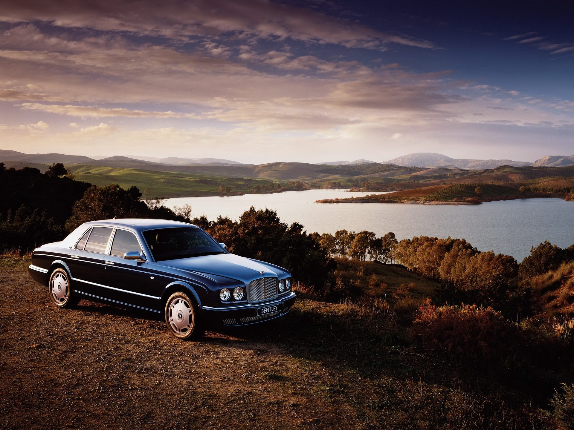 bentley arnage jezioro chmury