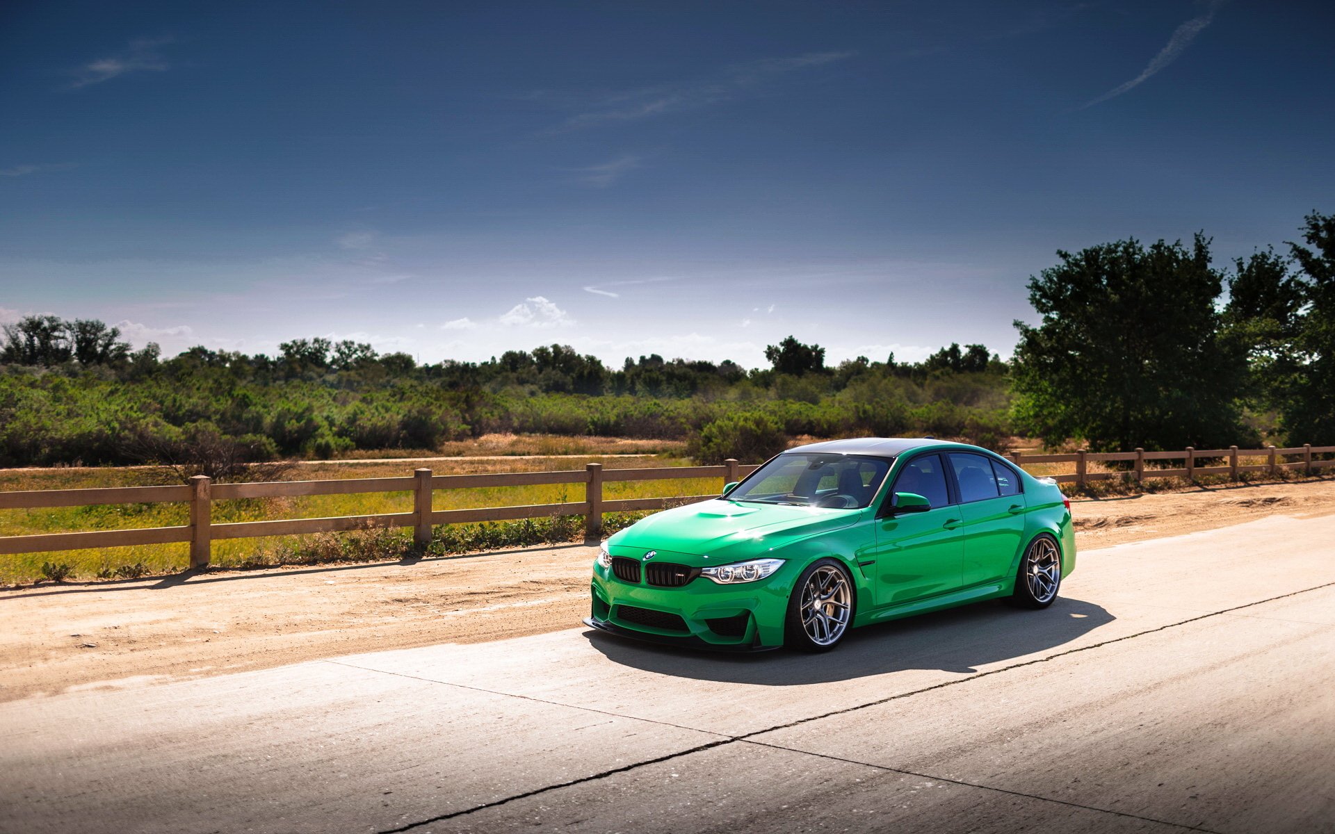 bmw m3 zielony f80 samochód droga