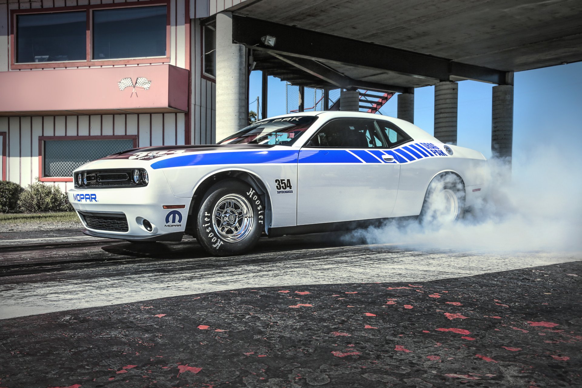 2015 mopar challenger surchargé hemi drag pak