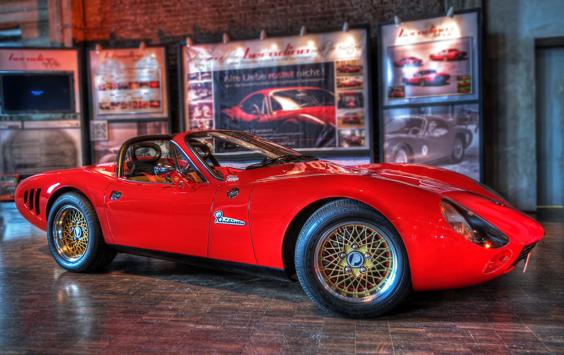 bernardino voiture rouge corvette style