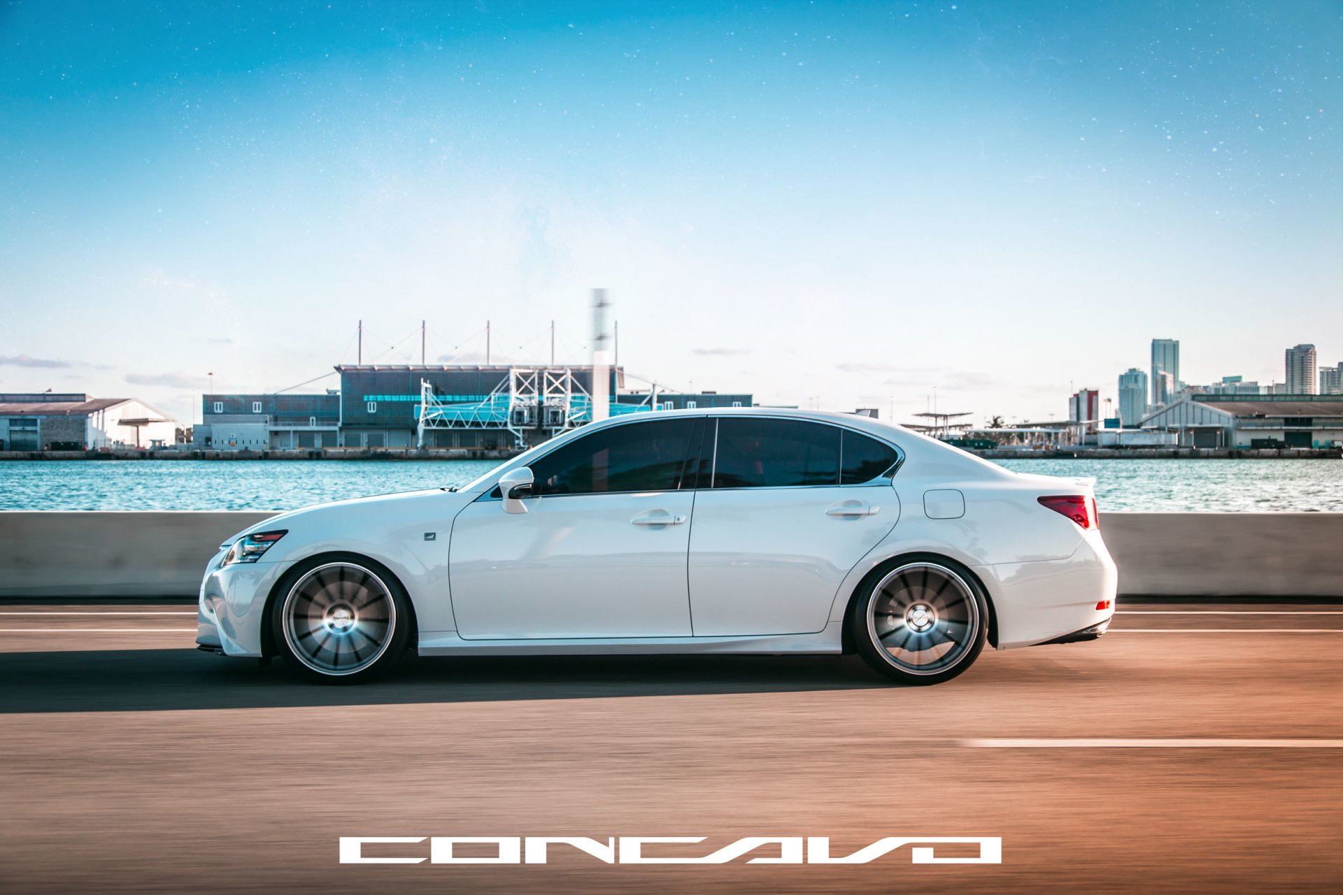 concavo ruota auto auto lexus gs350 f-sport acqua