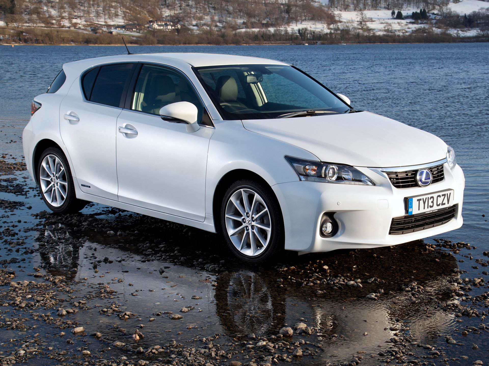 lexus ct 200h biały samochód tapety