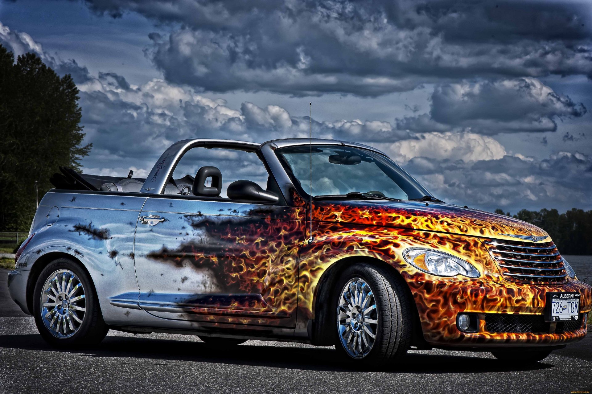 chrysler pt cruiser convertibile aerografo fuoco fiamme lingue cielo nuvole