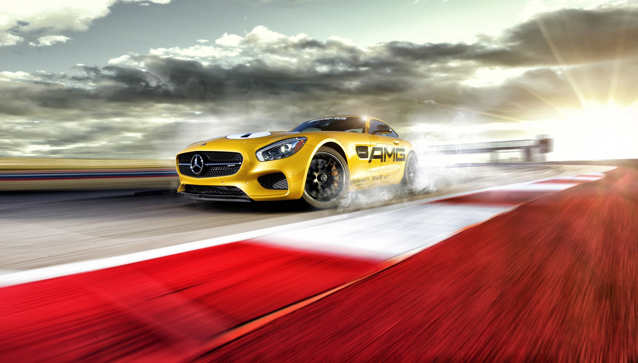 mercedes-benz amg gt s giallo pista corsa alla deriva fumo