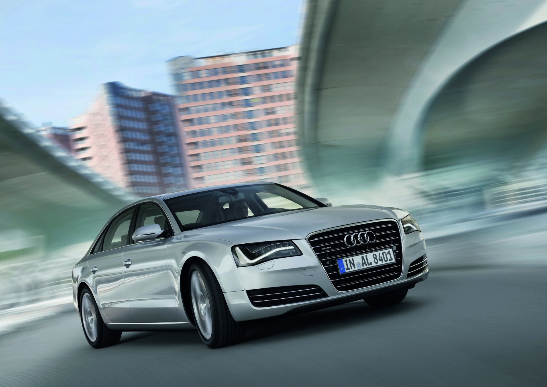 audi a8l audi silber vor logo