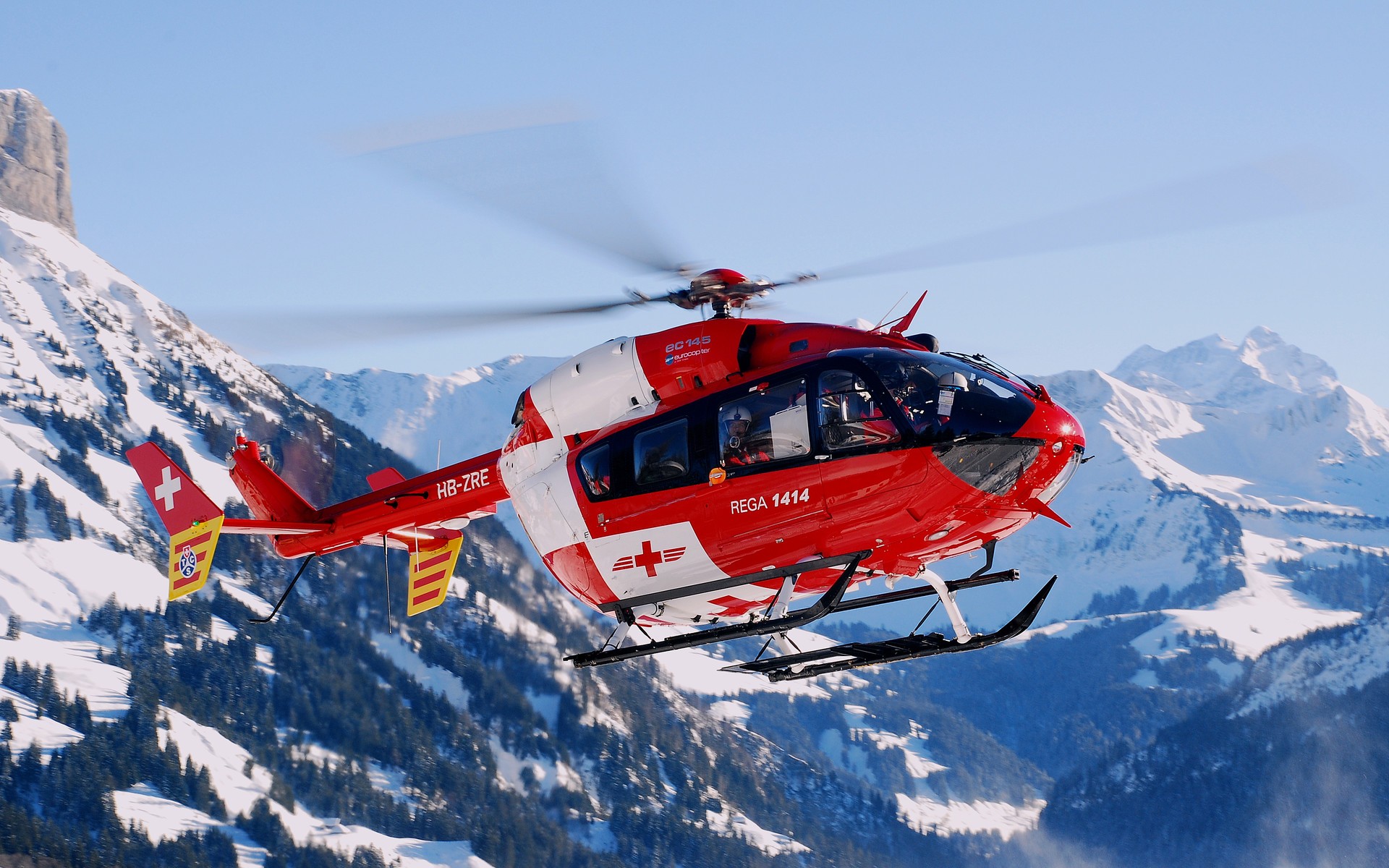 schweiz hubschrauber bk 117-c2 ec-145 berge